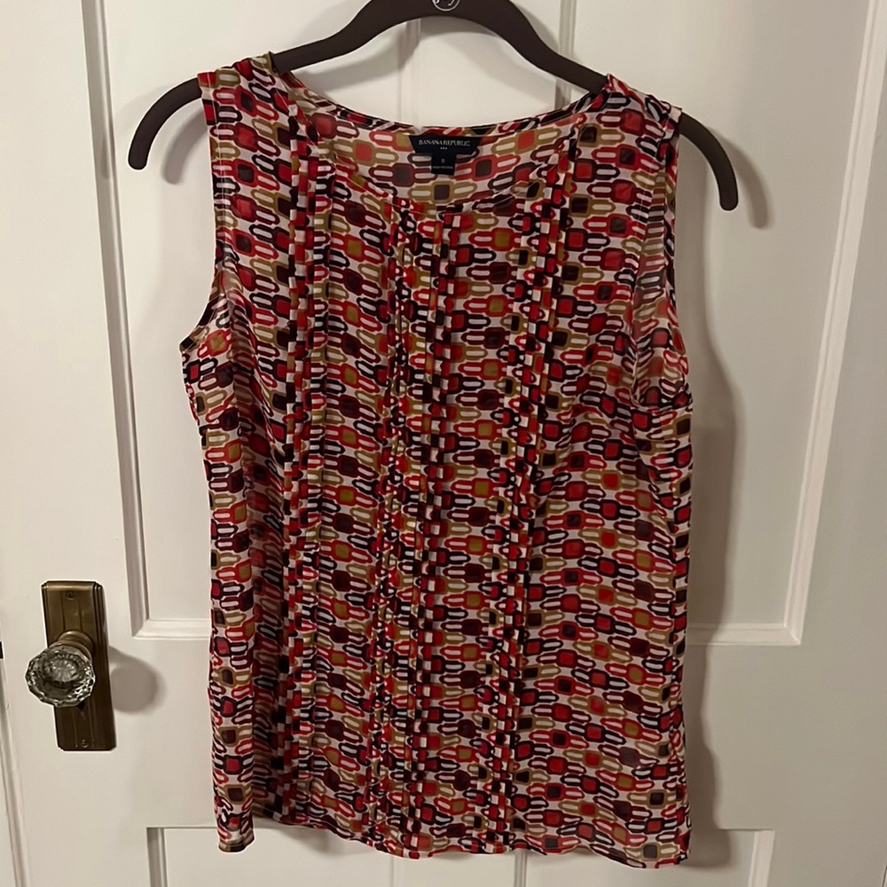 Banana republic factory geometric blouse. Size S